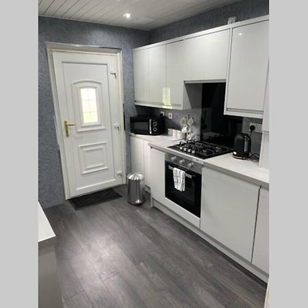 Beautiful Two Bedroom Flat By The Loch Balloch Exterior foto
