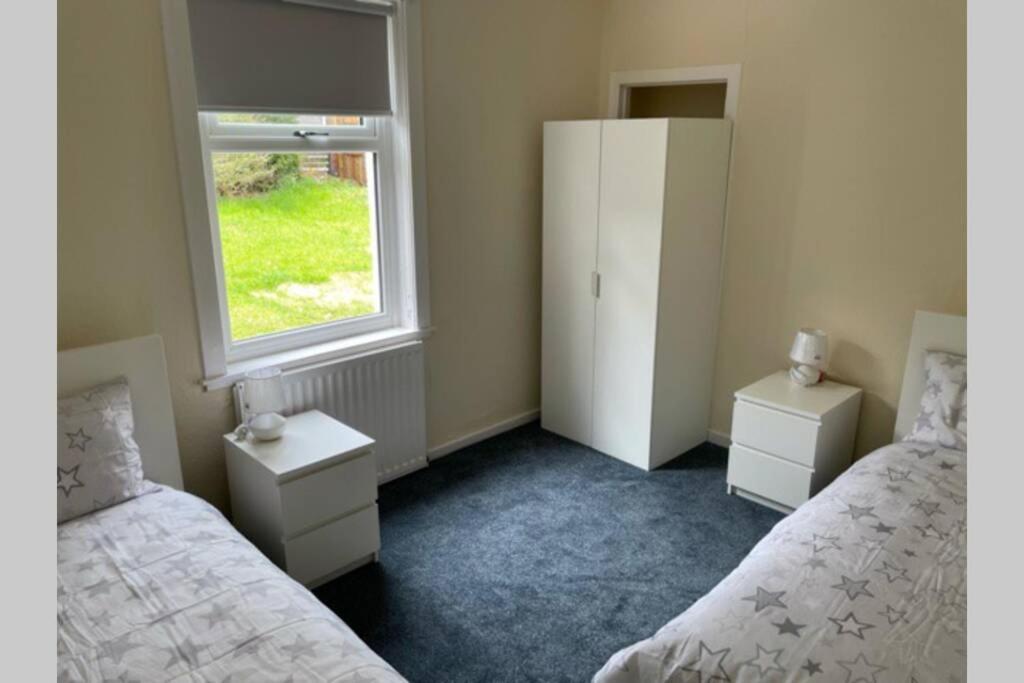 Beautiful Two Bedroom Flat By The Loch Balloch Exterior foto